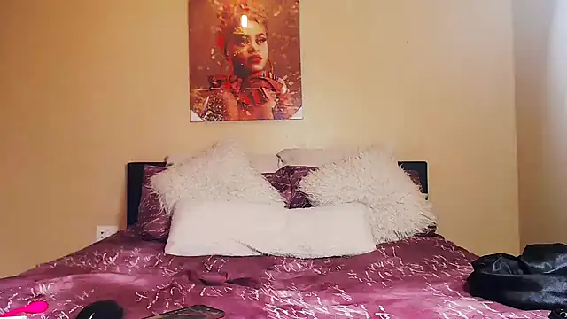 xxcougarfunxx online show from February 18, 2026, 6:31 am