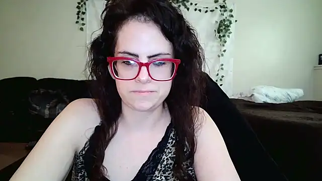 JessaBella online show from October 21, 2025, 3:02 pm