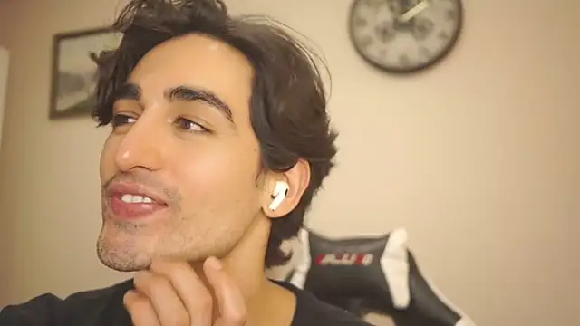 AlanDeNavarre online show from February 13, 2025, 9:49 pm