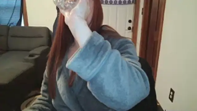 SweetAriesXO online show from March 4, 2026, 1:50 pm