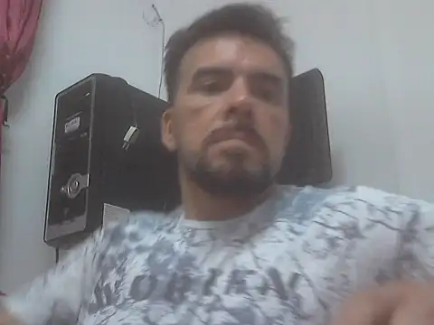 Snapshot of el_principe_hot chatting on October 29, 2025, 12:35 am el principe hot online show from October 29, 2025, 12:35 am