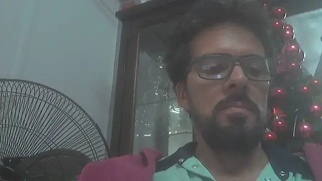 Snapshot of el_principe_hot chatting on May 27, 2026, 1:46 am el principe hot online show from May 27, 2026, 1:46 am