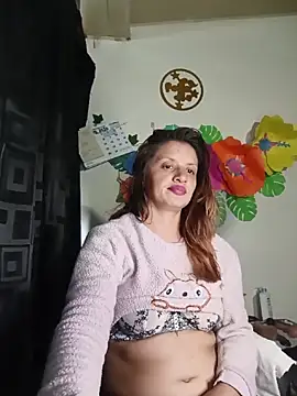 Snapshot of kattydirtylol chatting on April 21, 2026, 12:00 pm kattydirtylol online show from April 21, 2026, 12:00 pm