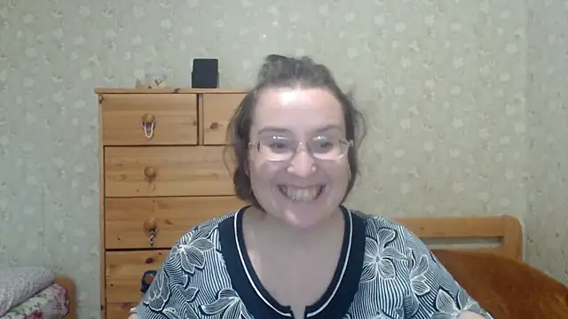 Smart Rose online show from September 29, 2025, 2:11 pm