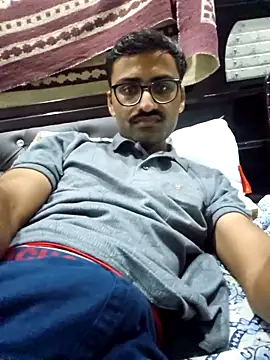 Snapshot of krishna8035 chatting on September 21, 2025, 6:42 pm krishna8035 online show from September 21, 2025, 6:42 pm