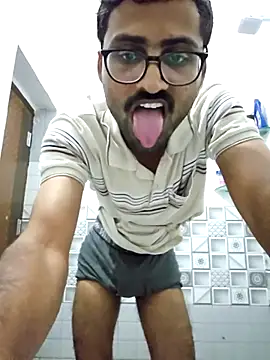 Snapshot of krishna8035 chatting on November 30, 2025, 11:03 am krishna8035 online show from November 30, 2025, 11:03 am