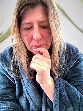 Natali UA online show from April 16, 2026, 6:58 am