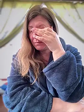 Natali UA online show from April 17, 2026, 7:11 am