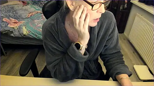 Snapshot of minoesje37 chatting on December 9, 2024, 8:33 pm minoesje37 online show from December 9, 2024, 8:33 pm