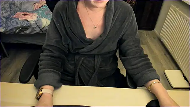 Snapshot of minoesje37 chatting on December 17, 2024, 8:21 pm minoesje37 online show from December 17, 2024, 8:21 pm