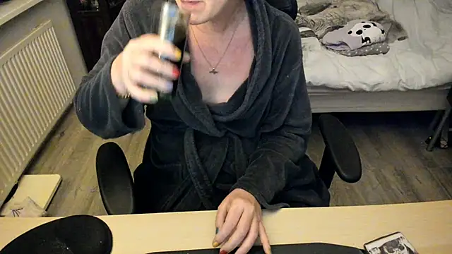 Snapshot of minoesje37 chatting on January 11, 2025, 9:04 pm minoesje37 online show from January 11, 2025, 9:04 pm