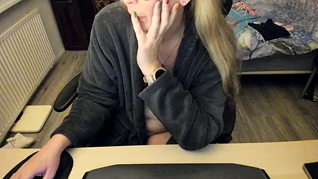 Snapshot of minoesje37 chatting on January 19, 2025, 8:41 pm minoesje37 online show from January 19, 2025, 8:41 pm