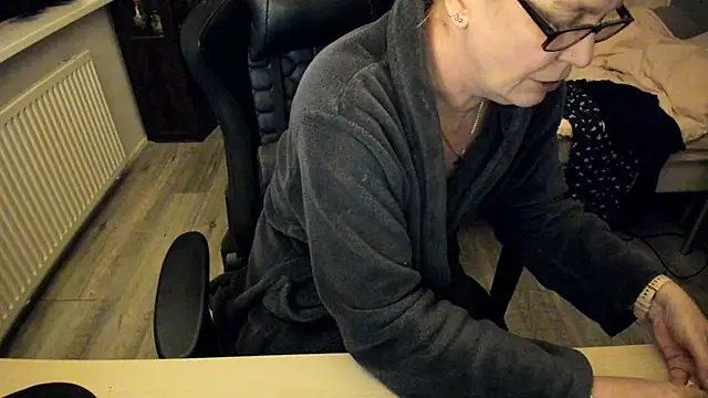 Snapshot of minoesje37 chatting on February 11, 2025, 8:42 pm minoesje37 online show from February 11, 2025, 8:42 pm