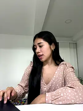 aimi art1 online show from October 5, 2025, 1:04 am