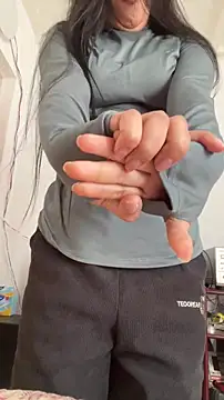 aimi art1 online show from January 13, 2026, 1:27 pm