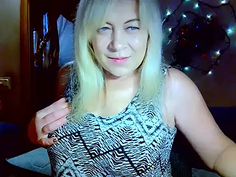 AgoniA7 online show from December 21, 2025, 7:59 am