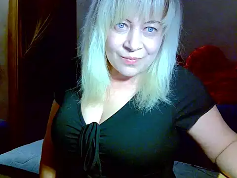 AgoniA7 online show from April 19, 2026, 6:10 pm