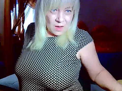 Snapshot of AgoniA7 chatting on April 21, 2026, 3:28 pm AgoniA7 online show from April 21, 2026, 3:28 pm