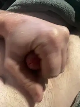 Snapshot of Ich00081 chatting on October 6, 2025, 1:52 pm Ich00081 online show from October 6, 2025, 1:52 pm