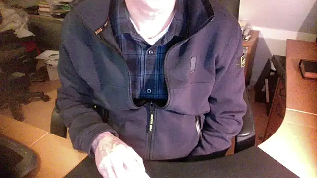 outlaw200 online show from December 16, 2024, 7:32 pm