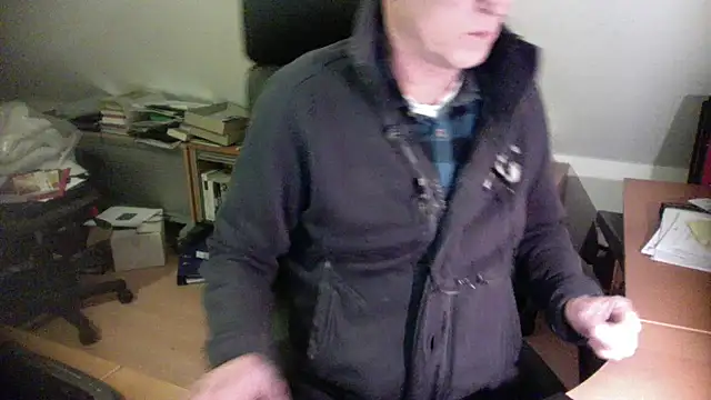 outlaw200 online show from December 24, 2024, 3:47 pm