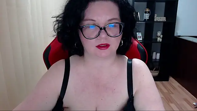 MissTroublle online show from September 10, 2025, 10:04 am