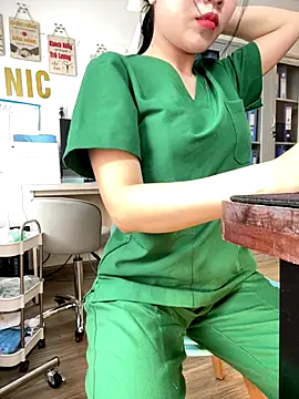 Meilian2021 online show from December 23, 2025, 4:10 am