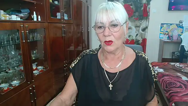 JenaCheim online show from September 17, 2025, 5:31 am