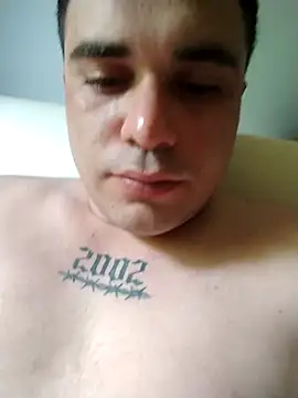 E f online show from October 22, 2025, 1:55 pm