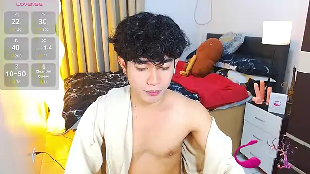 WildestTwink online show from March 16, 2026, 4:33 pm