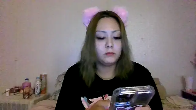 YOUNGFLICKA online show from November 23, 2025, 6:57 am