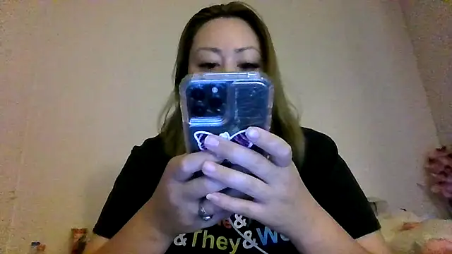 YOUNGFLICKA online show from November 29, 2025, 8:12 pm