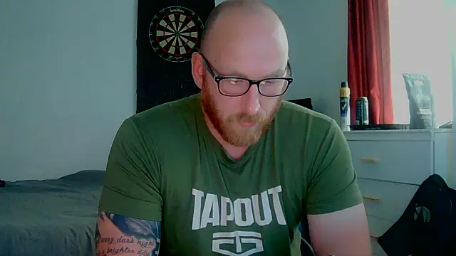 Snapshot of Tilerdadbod chatting on July 1, 2026, 7:13 pm Tilerdadbod online show from July 1, 2026, 7:13 pm