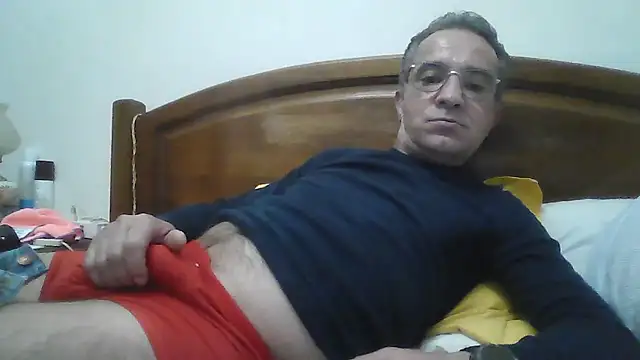 Snapshot of CarlosRocha73 chatting on May 2, 2026, 12:26 am CarlosRocha73 online show from May 2, 2026, 12:26 am