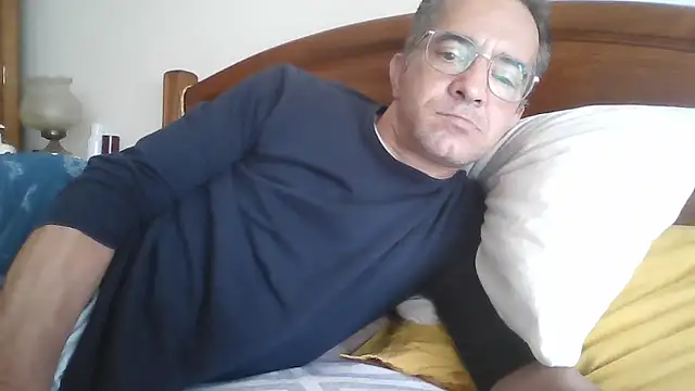 Snapshot of CarlosRocha73 chatting on May 5, 2026, 11:29 am CarlosRocha73 online show from May 5, 2026, 11:29 am
