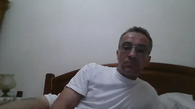 Snapshot of CarlosRocha73 chatting on May 12, 2026, 11:24 pm CarlosRocha73 online show from May 12, 2026, 11:24 pm