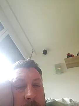 ktmtom247 online show from December 20, 2025, 8:32 am