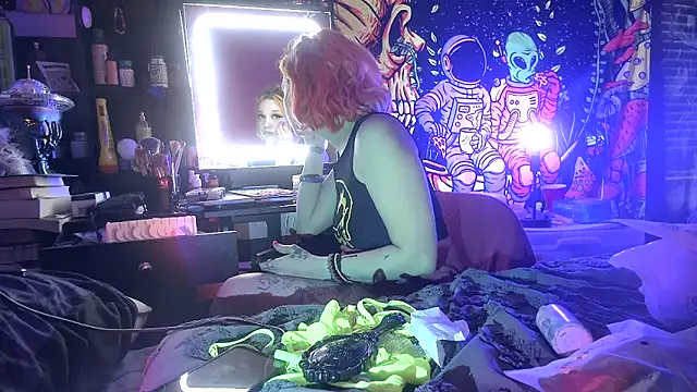 TEXASMARYYYJANE online show from September 10, 2025, 2:06 pm