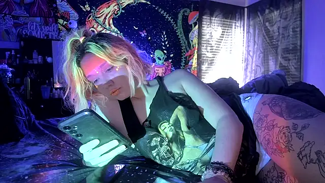 TEXASMARYYYJANE online show from October 20, 2025, 5:02 pm