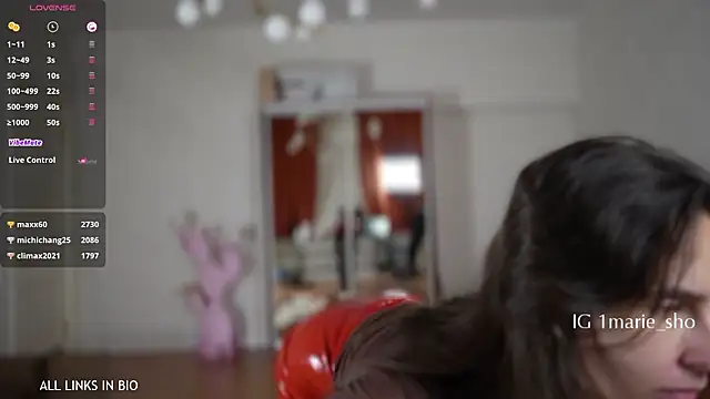 LAUREL HAZEL online show from February 9, 2026, 6:12 pm