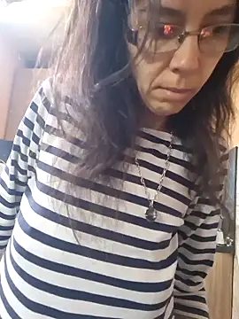 rposhta1991 online show from October 11, 2025, 7:18 am