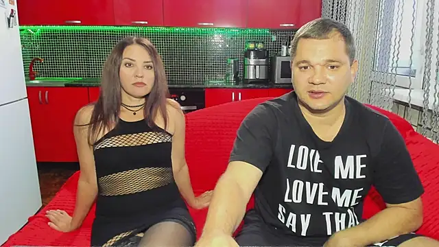 Snapshot of sladkayapara2019 chatting on July 15, 2026, 5:34 am sladkayapara2019 online show from July 15, 2026, 5:34 am