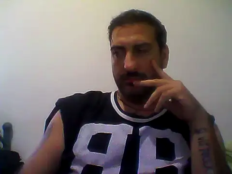 Snapshot of Italian_dark_desire chatting on November 1, 2025, 10:17 am Italian dark desire online show from November 1, 2025, 10:17 am
