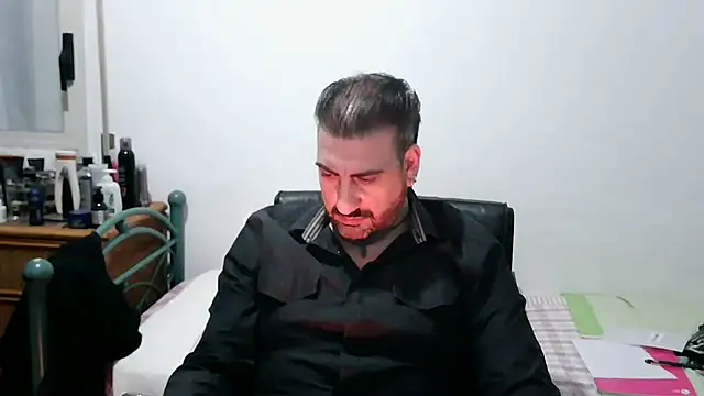 Italian dark desire online show from February 8, 2026, 8:56 pm