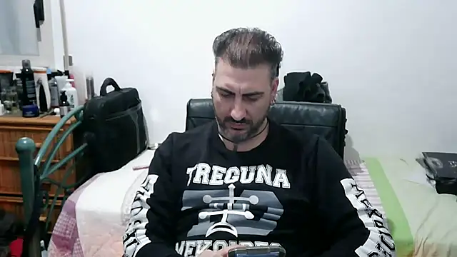 Italian dark desire online show from February 21, 2026, 9:43 am