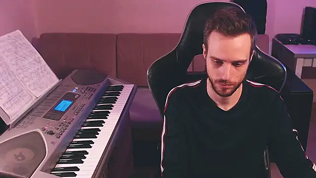 Sweetparker online show from September 12, 2025, 3:45 pm