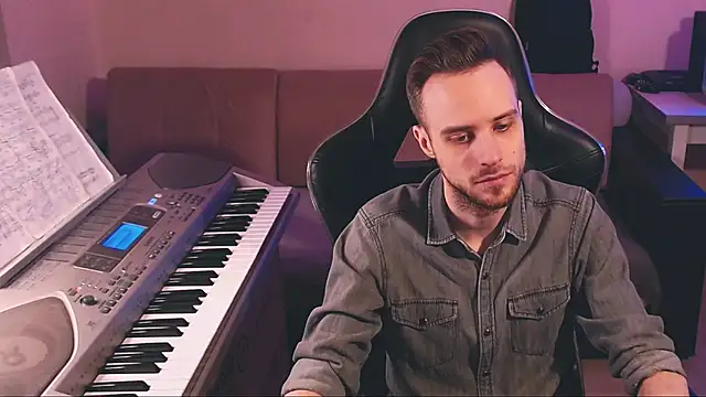 Sweetparker online show from February 28, 2026, 7:37 pm