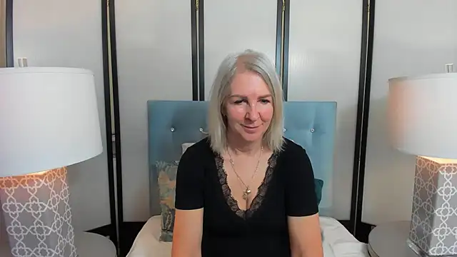 EricaTop online show from April 19, 2026, 5:07 am