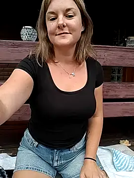 Snapshot of SwedishJennifer chatting on July 25, 2026, 11:19 am SwedishJennifer online show from July 25, 2026, 11:19 am