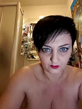 Snapshot of lucillabollente chatting on February 22, 2025, 5:12 am lucillabollente online show from February 22, 2025, 5:12 am